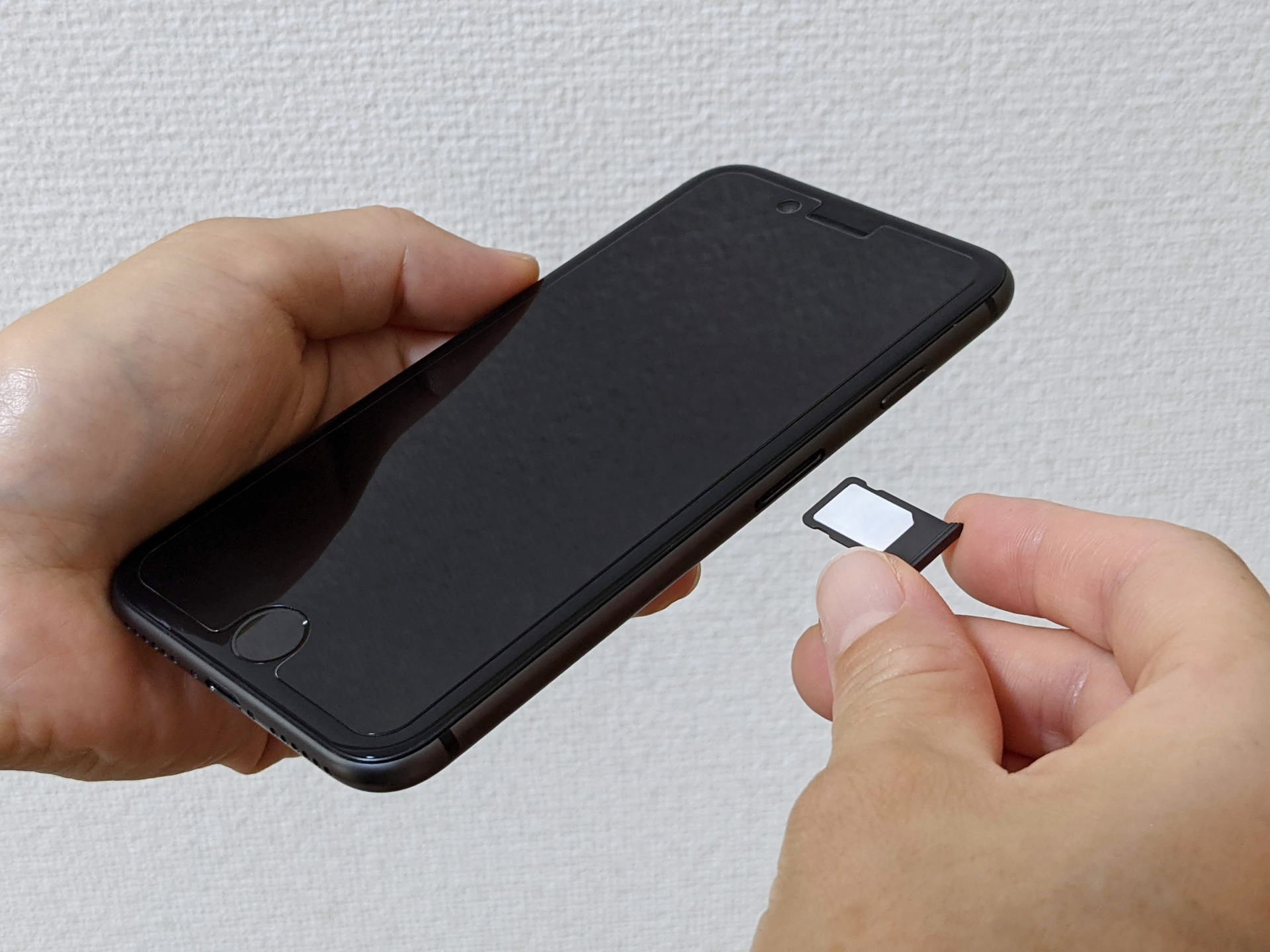 SIMカード挿入