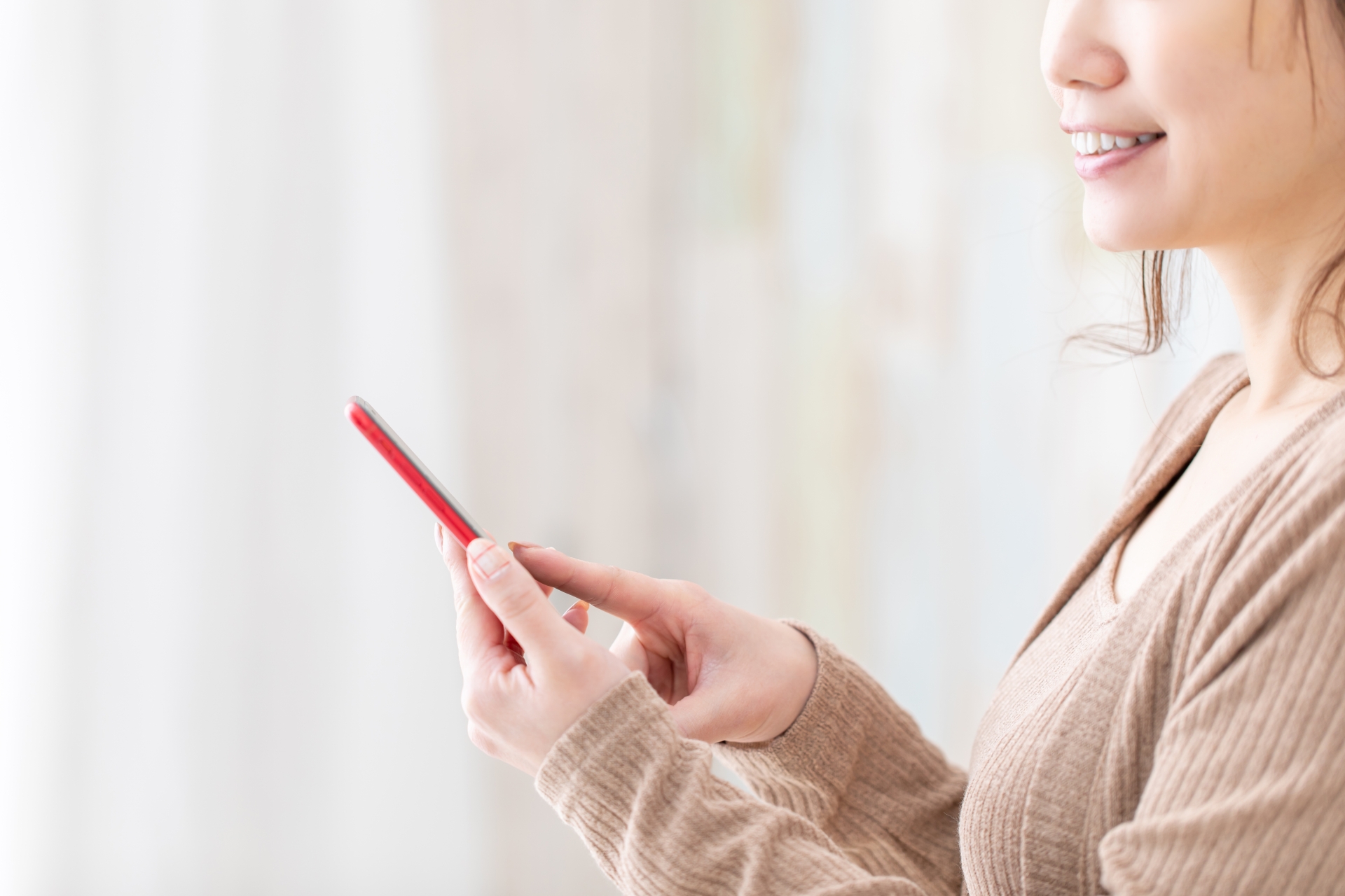 ルームウェアの女性