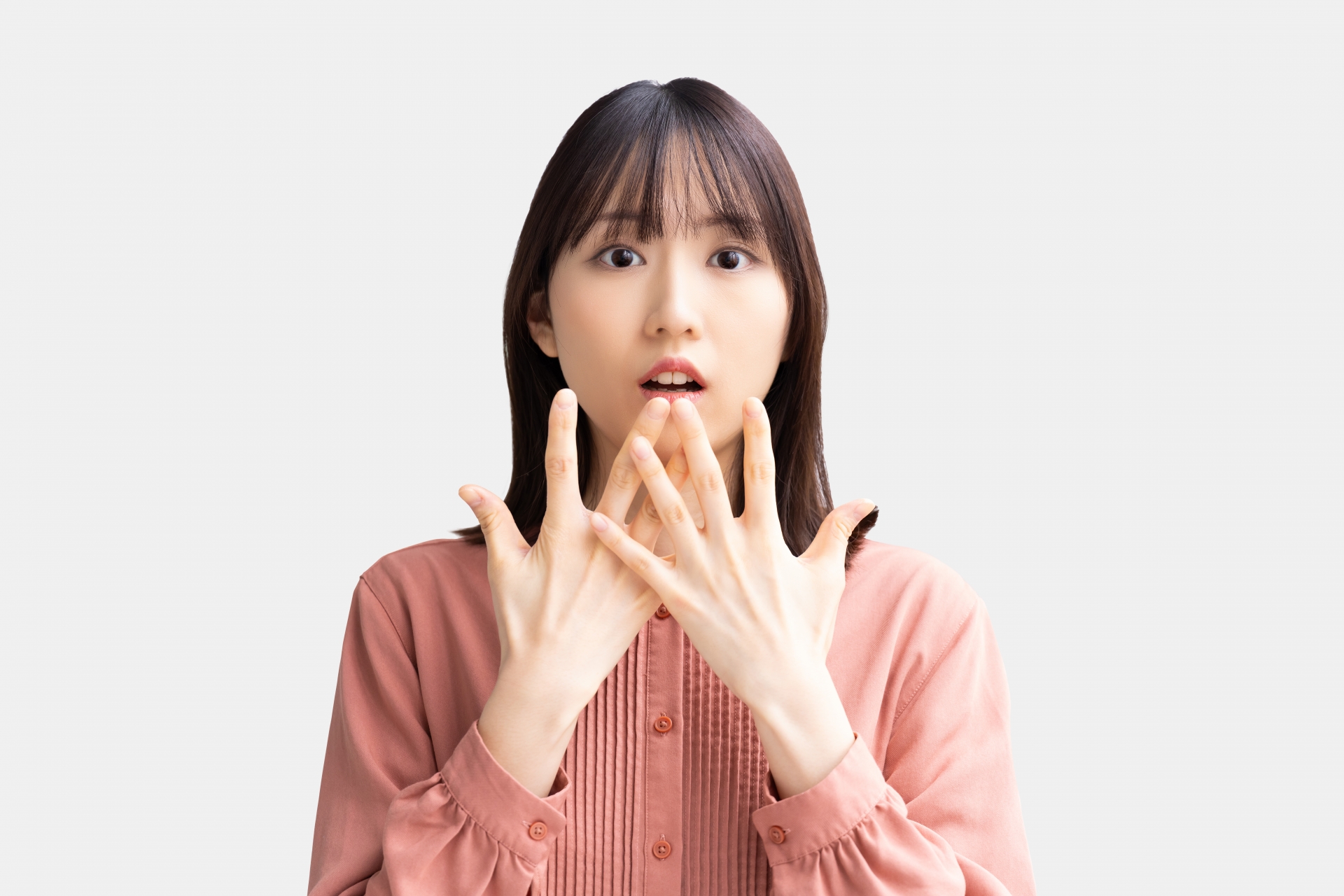 驚く女性・ビジネスウーマン