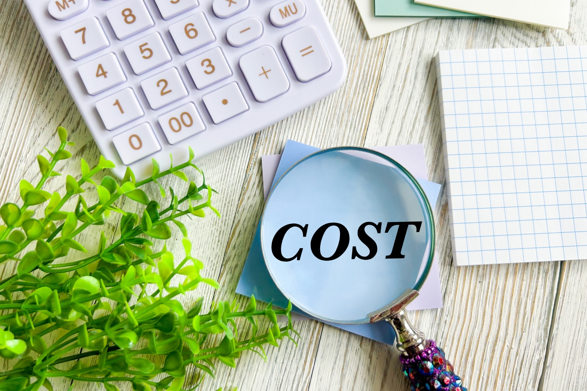 計算機とCOSTのイメージ素材