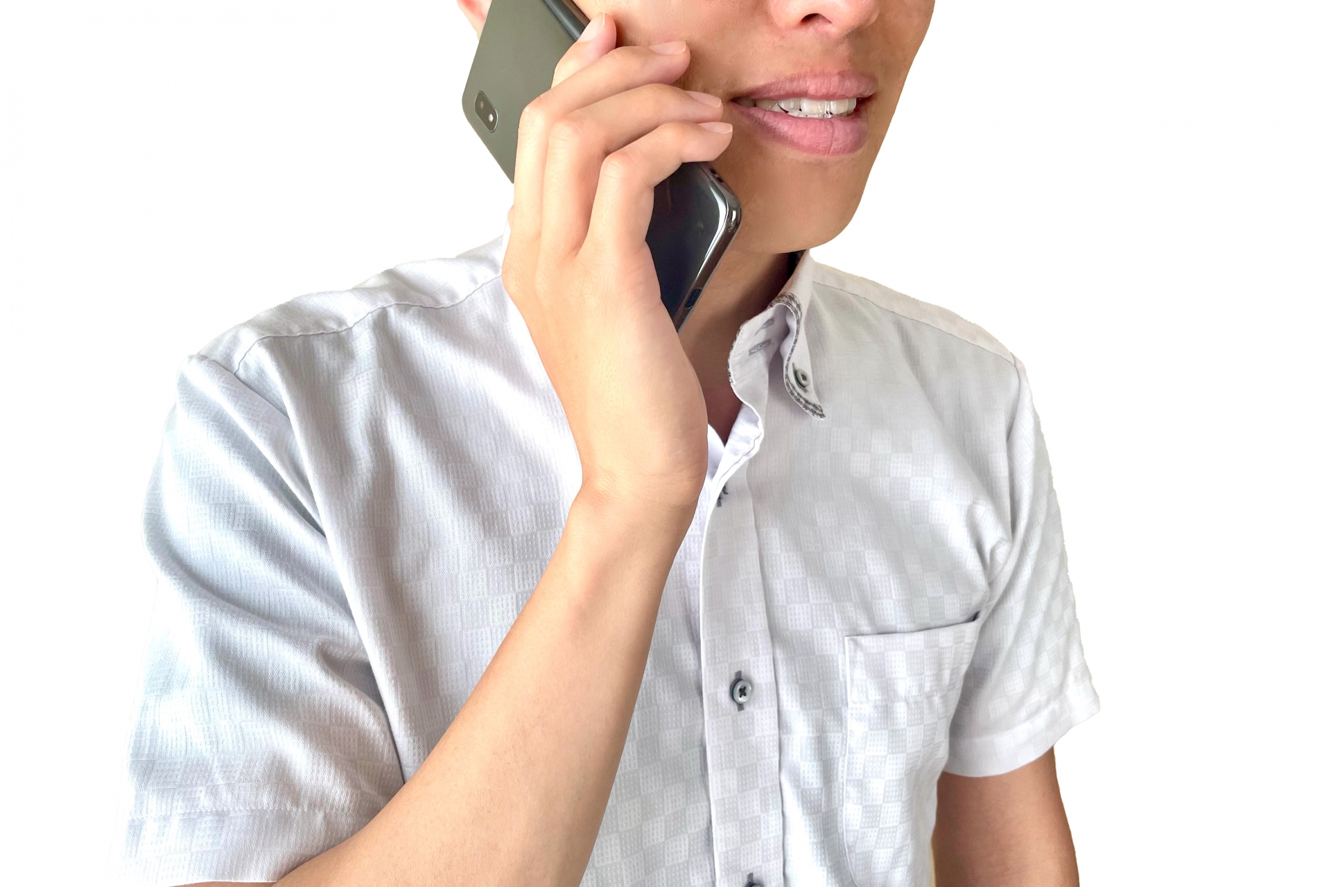 スマホで電話する人