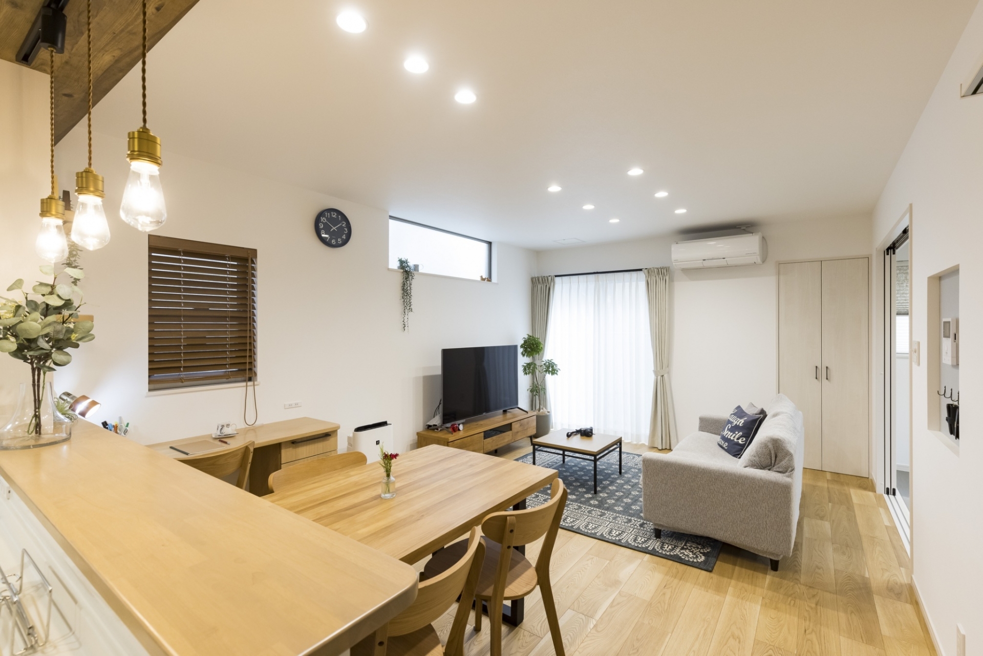 リビングダイニング