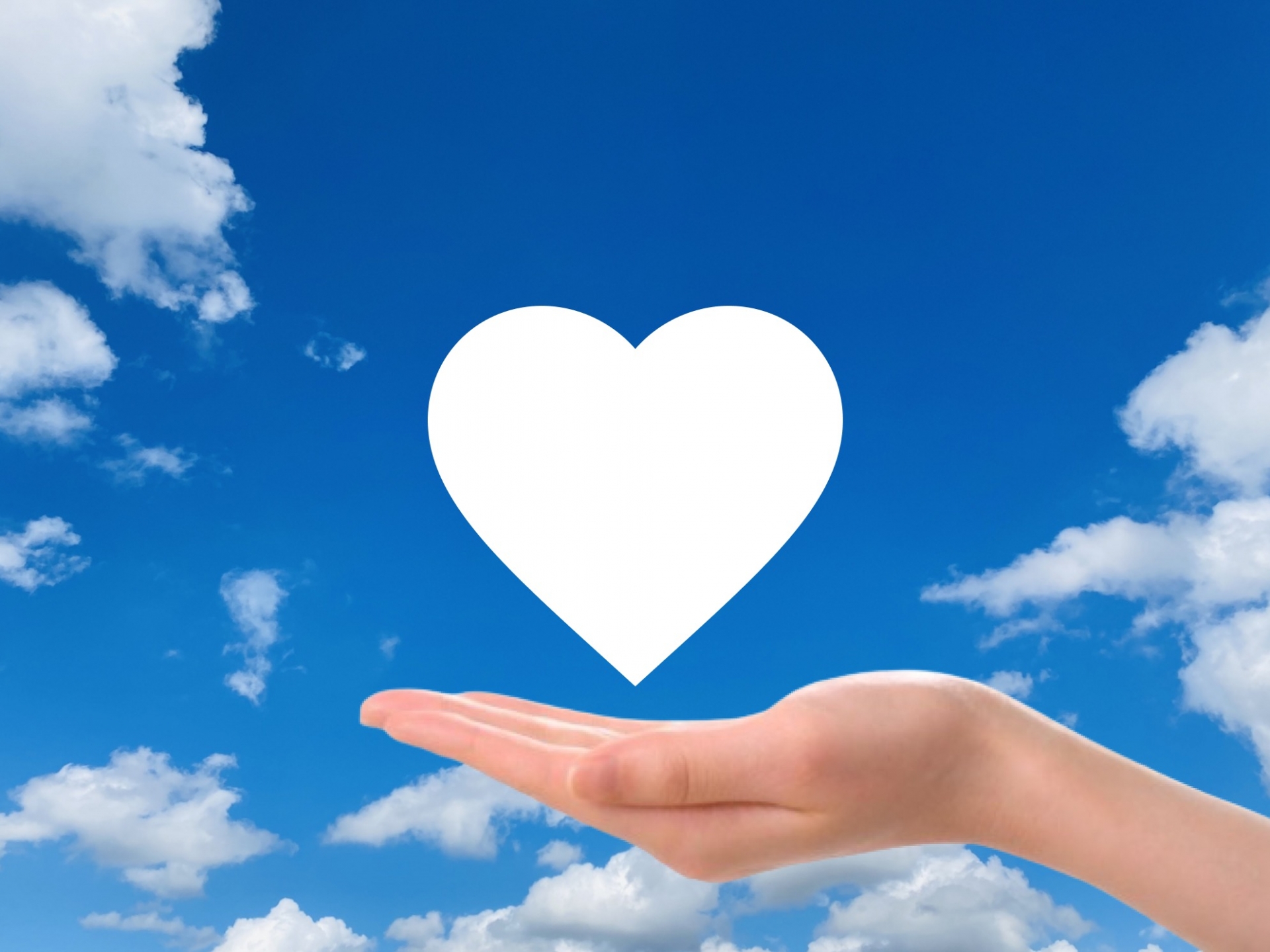 手とハート
