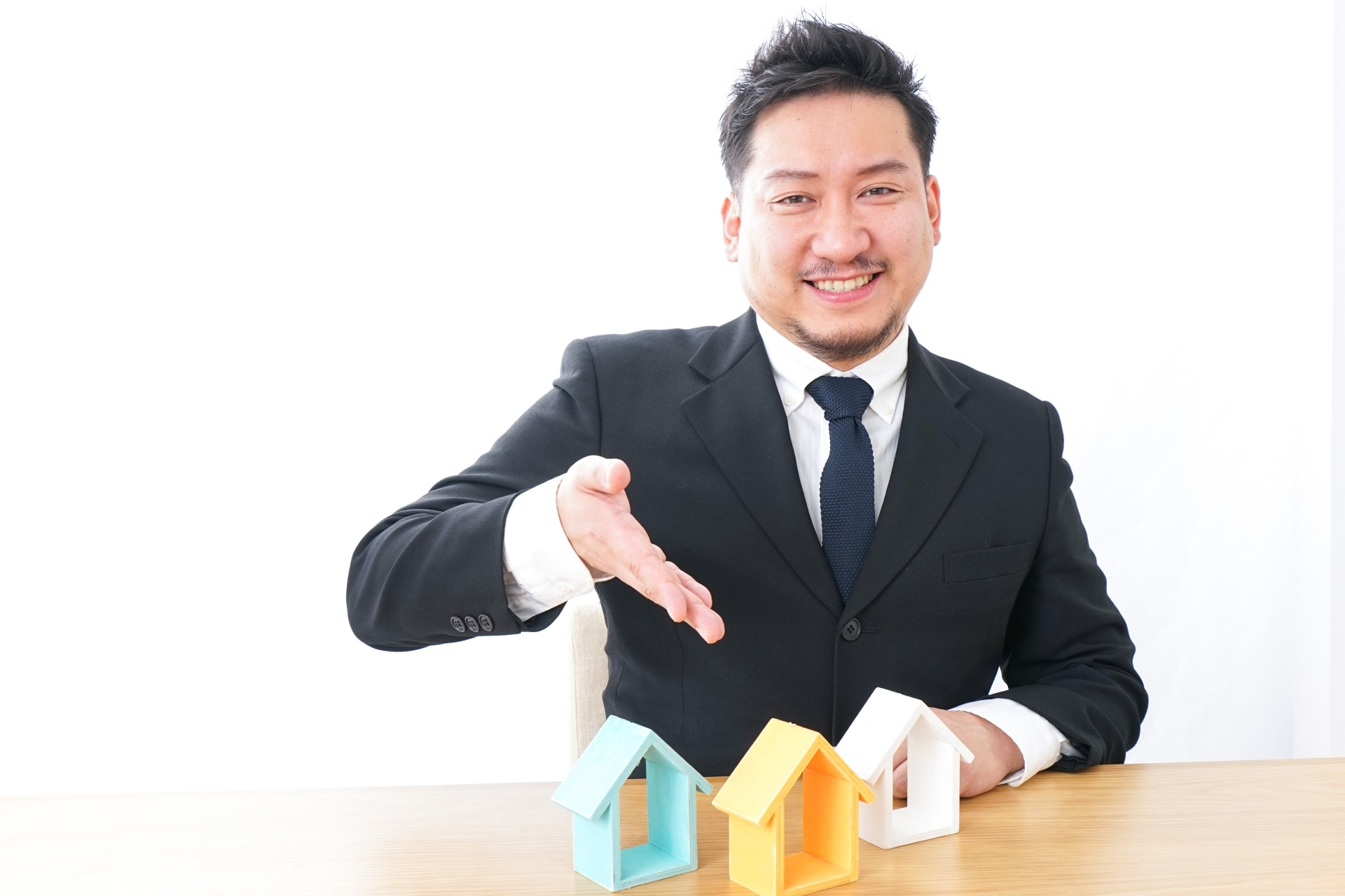 不動産会社のビジネスマン