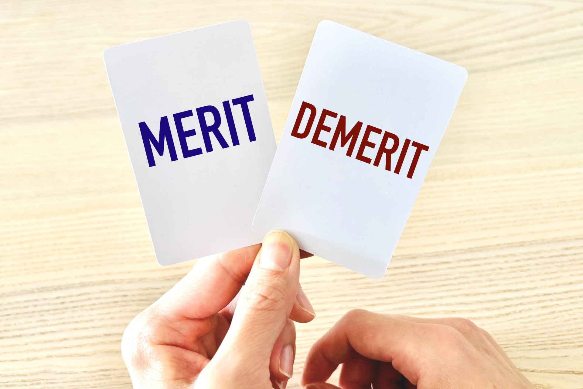 メリットデメリットの英字カード