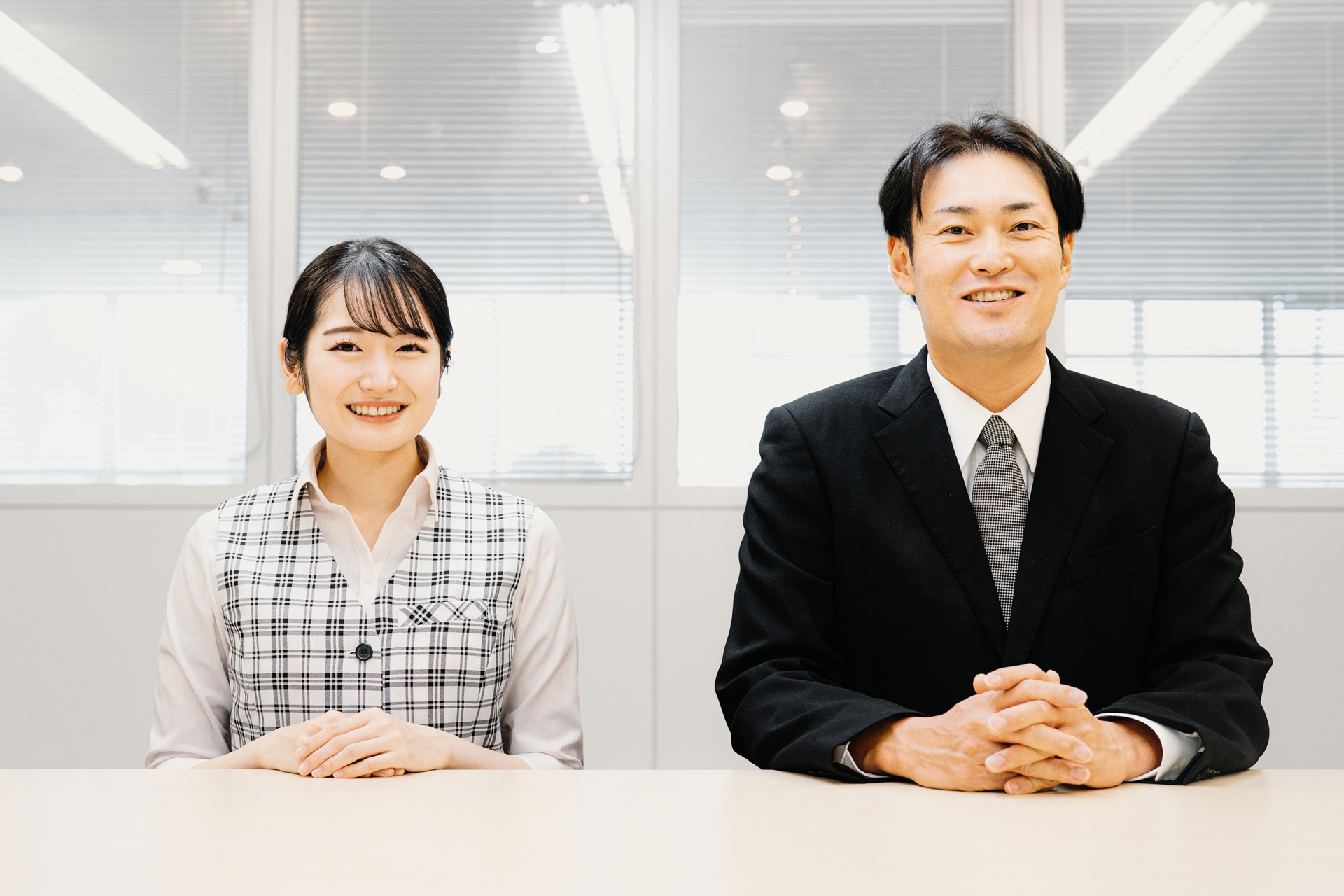 窓口のスタッフ
