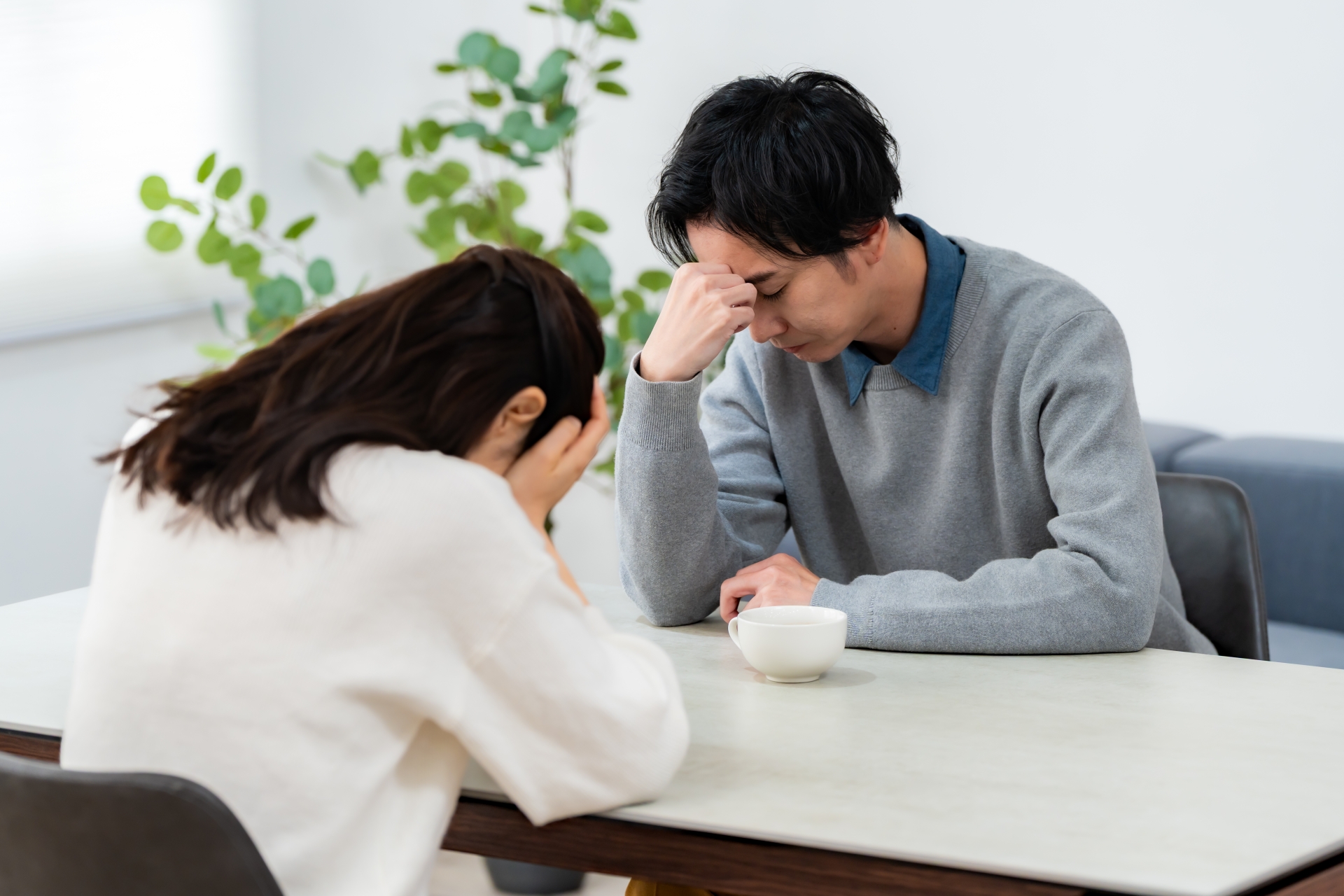 2人で頭を悩ます