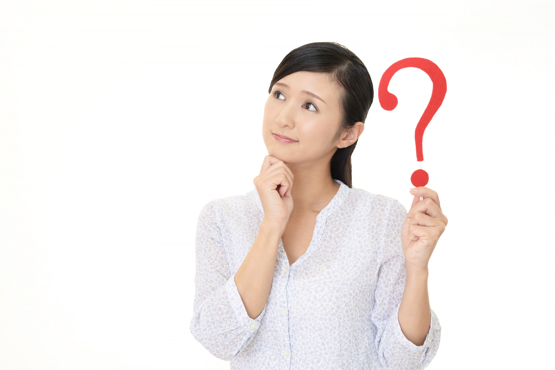 疑問符を持つ女性