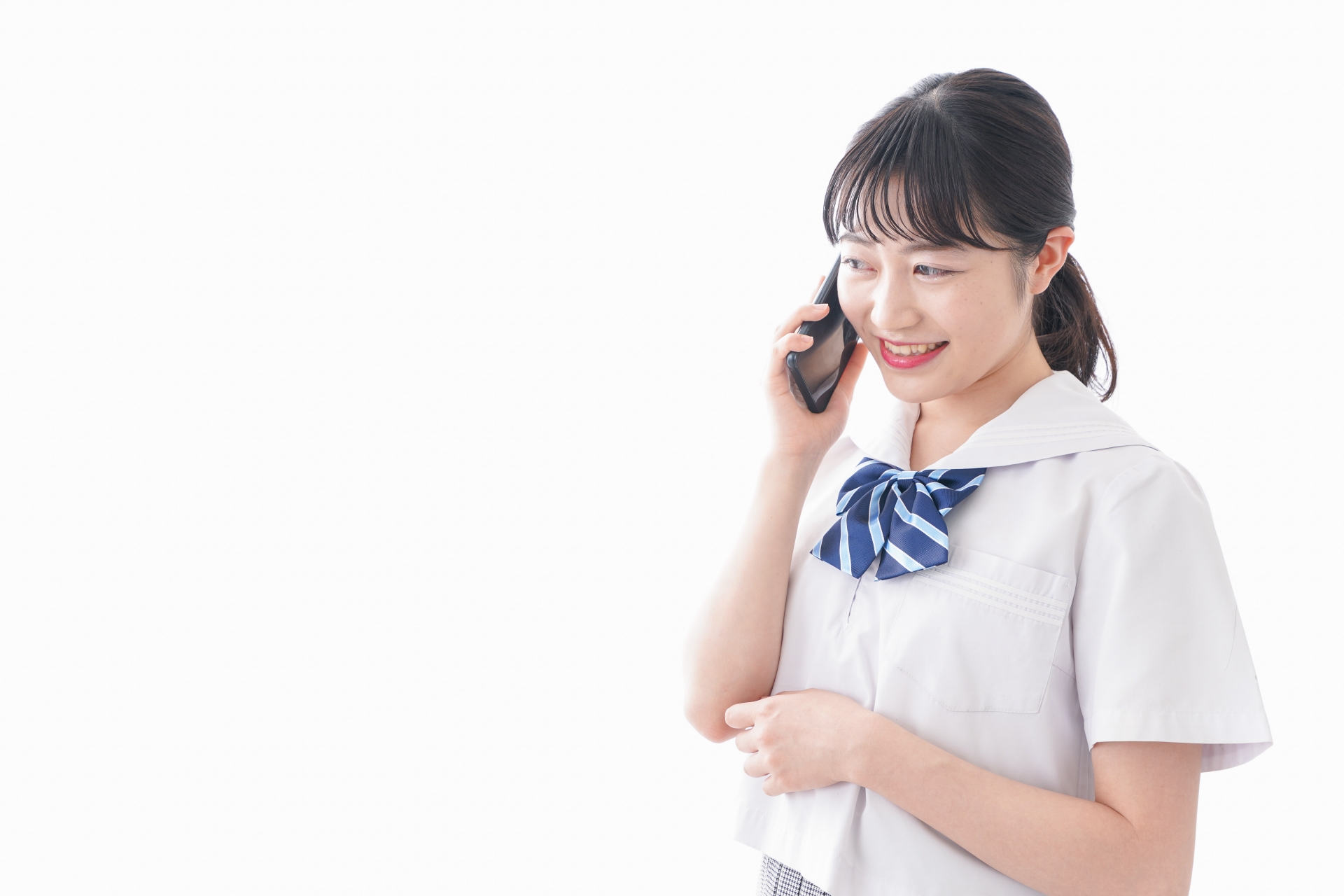 電話をかける女性
