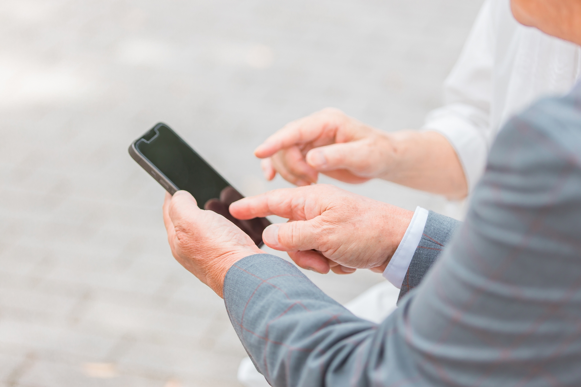 生活保護の在宅患者加算を受けている場合でも通信手段を確保する方法