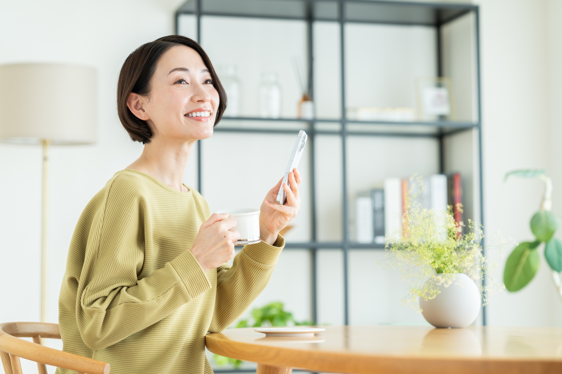 笑顔の女性