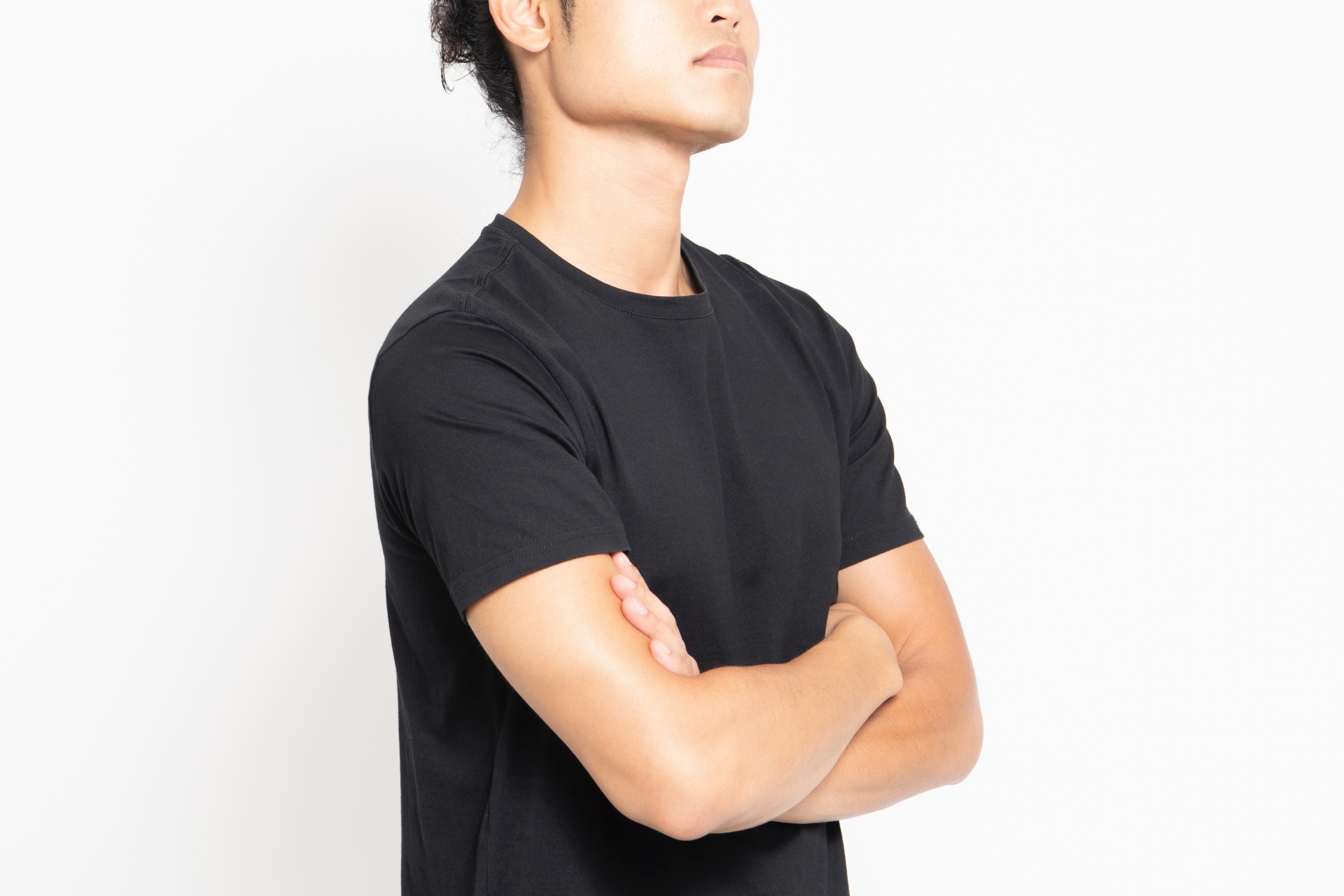 考える男性